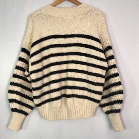 H & M Soft Knit Sweater Dropped Shoulder Long Sleeve Ribbed Neckline Size XL - Picture 7 of 11